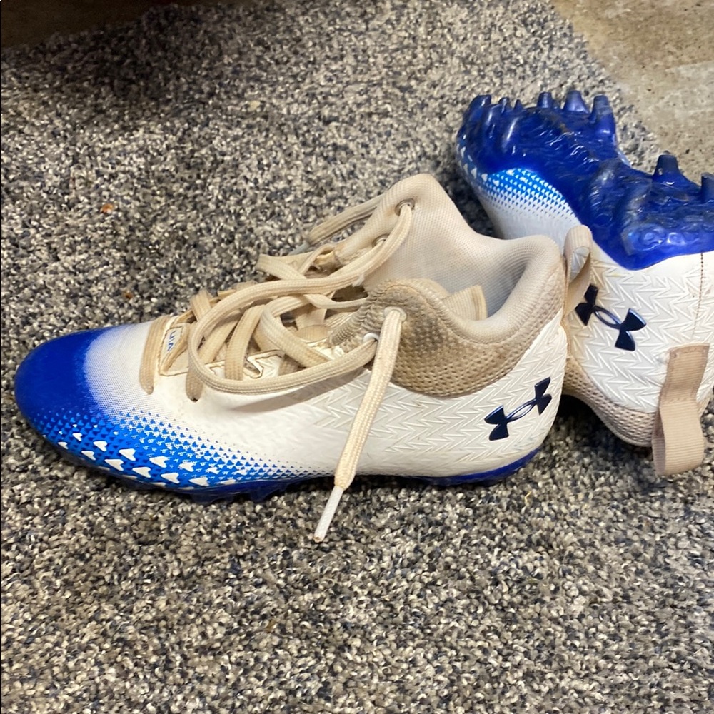 Under Armour boys football football cleats